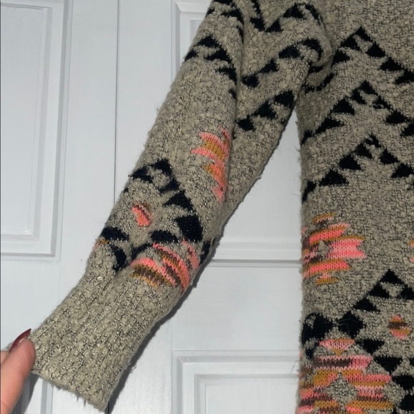 No Boundaries Cream and Black Cardigan Sweater - Picture 5 of 6